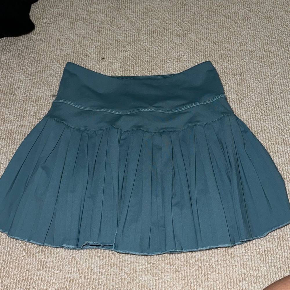 Green Goldhinge skirt
